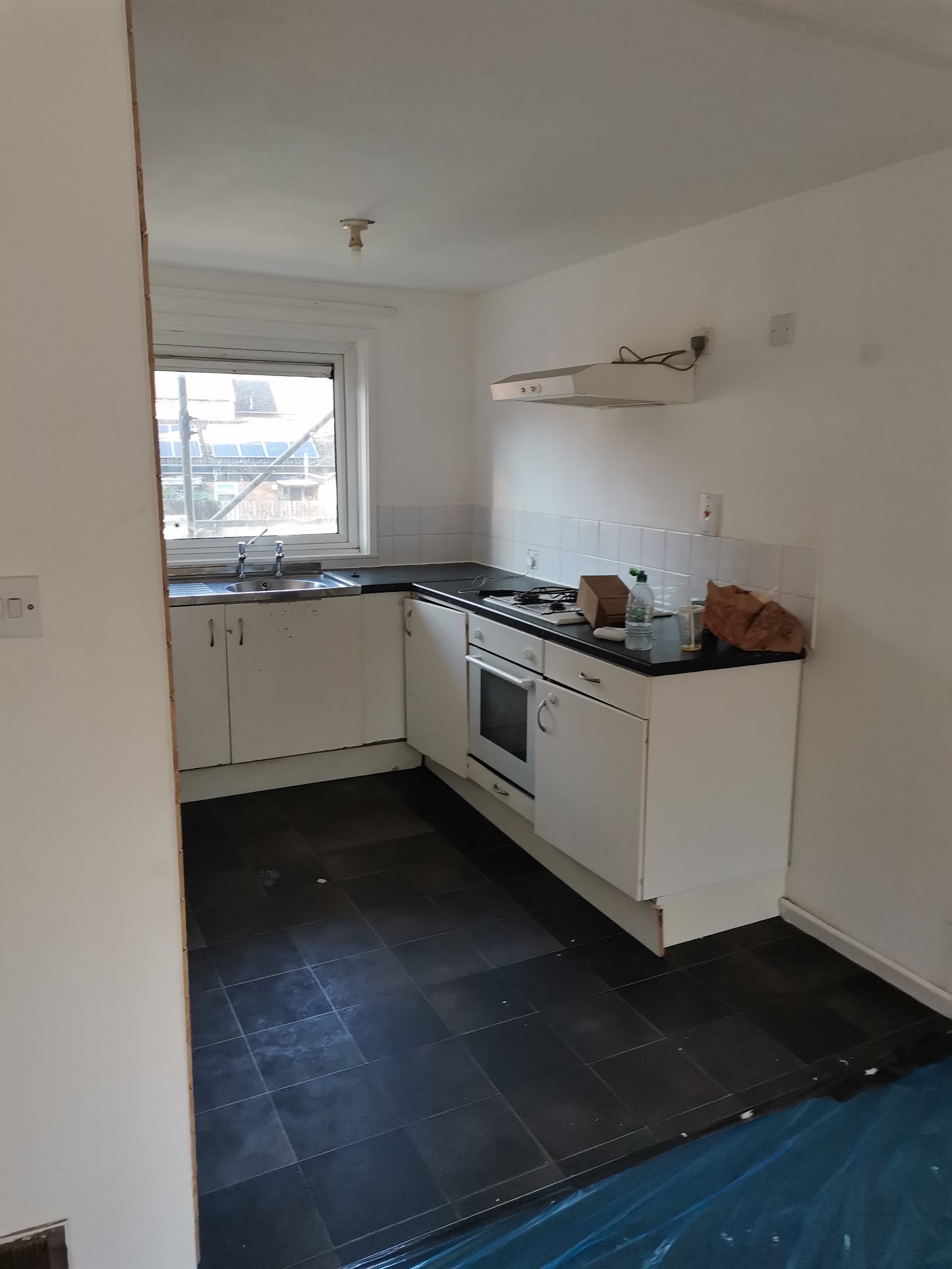 Kitchen refit: Strip-out & fit, Northampton home